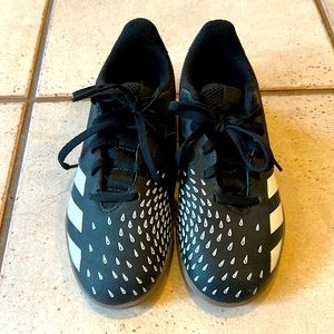 Adidas indoor soccer shoes-sz 2.5 US